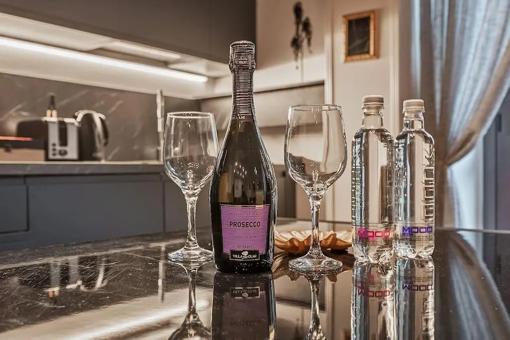 Apartment Luxury Suite Como