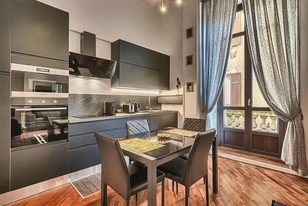 Apartment Luxury Suite Como