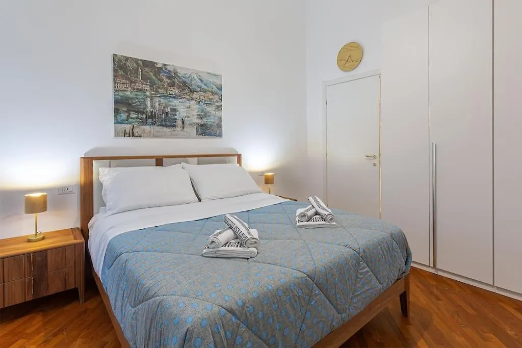 Luxury Suite Como 0*,  Italy