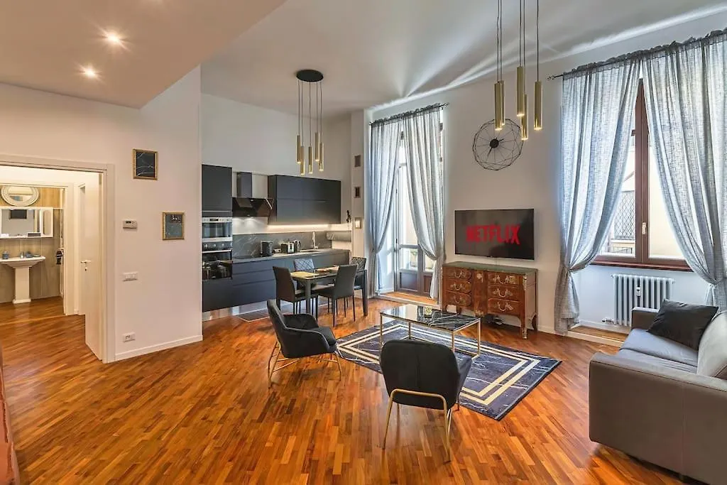Luxury Suite Como 0*,  Italy